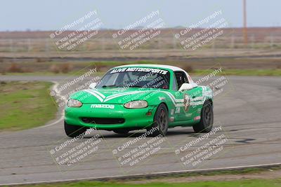 media/Jan-15-2023-CalClub SCCA (Sun) [[40bbac7715]]/Group 7/Qualifying (Sweeper)/